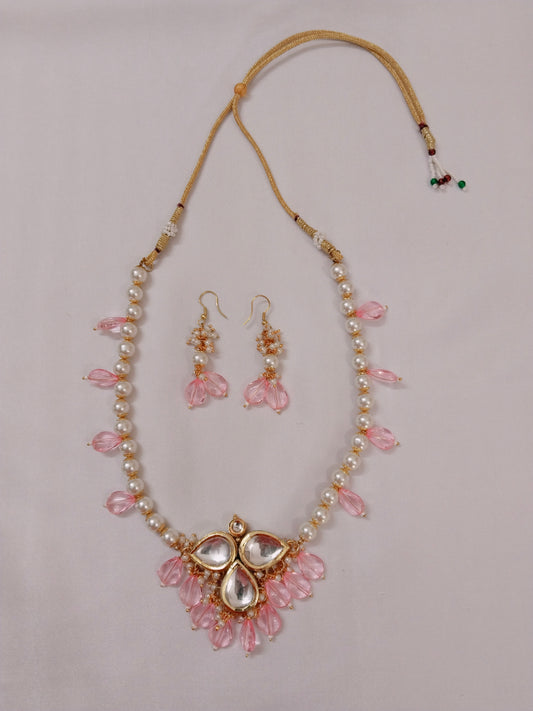 White beaded kundan necklace
